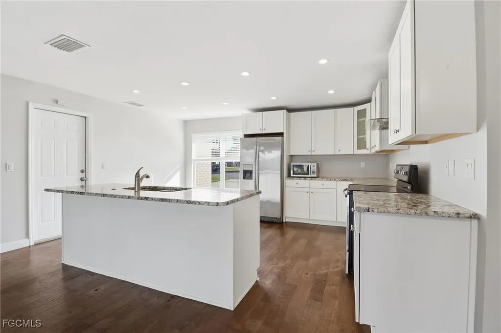 1495 Charmont Place Fort Myers FL 33919