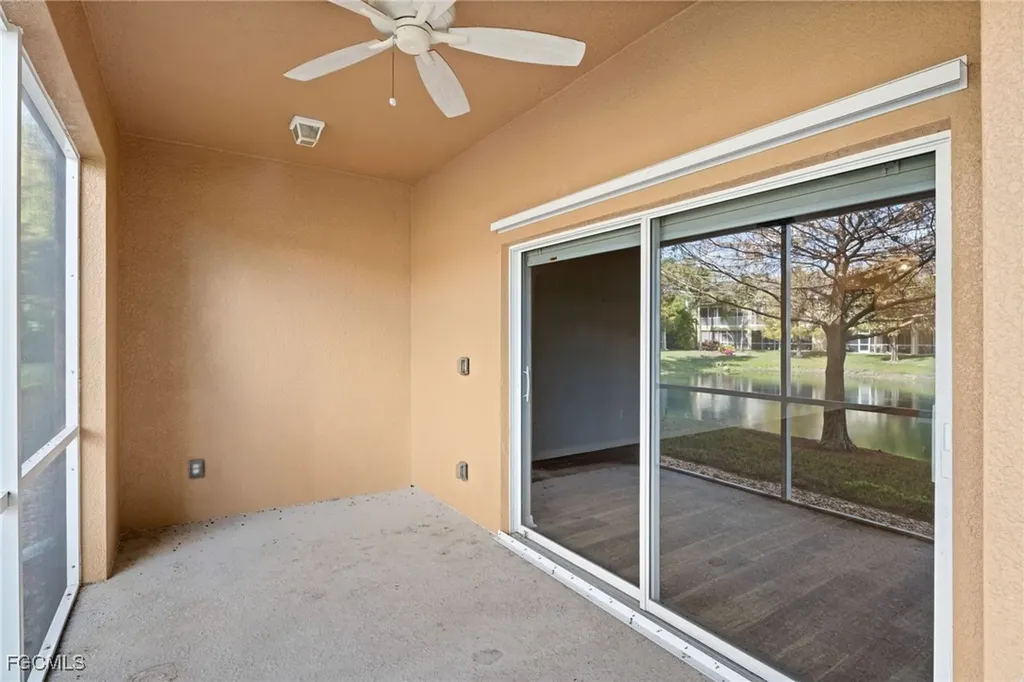 1076 Winding Pines Circle Cape Coral FL 33909