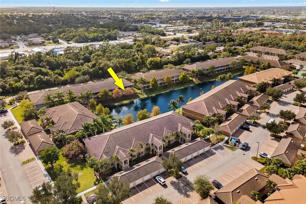 1076 Winding Pines Circle Cape Coral FL 33909