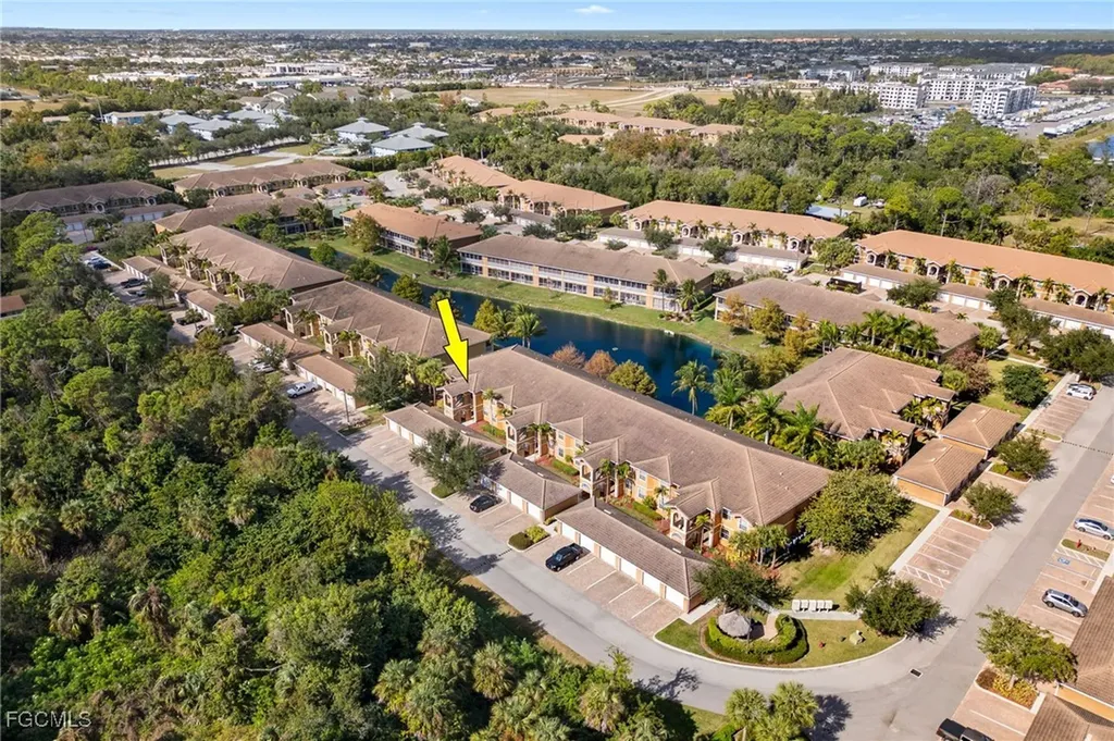 1076 Winding Pines Circle Cape Coral FL 33909
