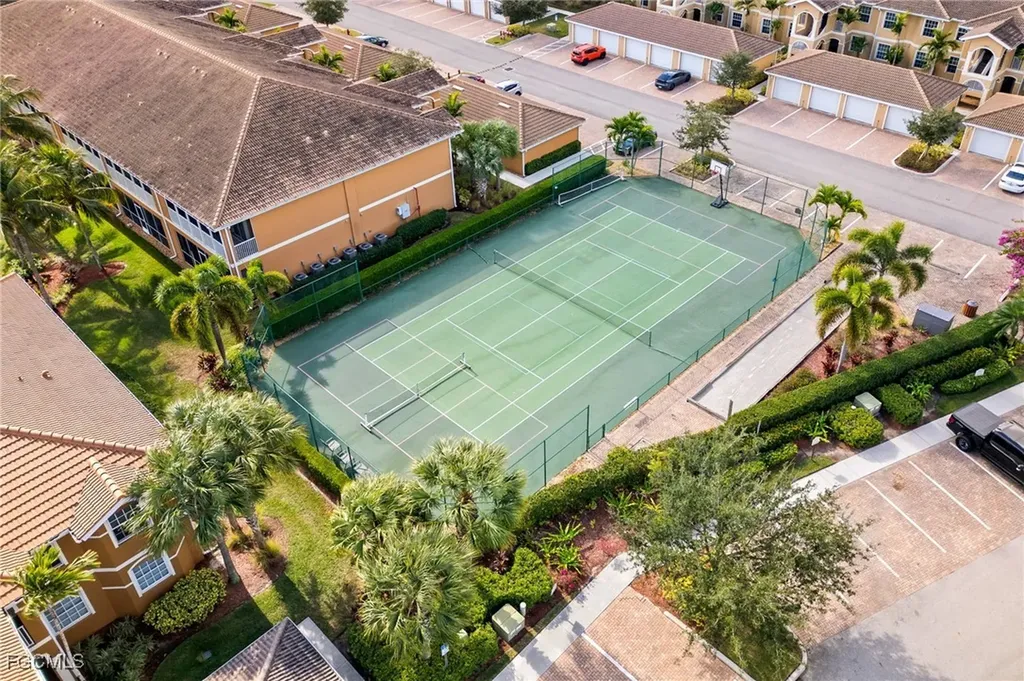 1076 Winding Pines Circle Cape Coral FL 33909