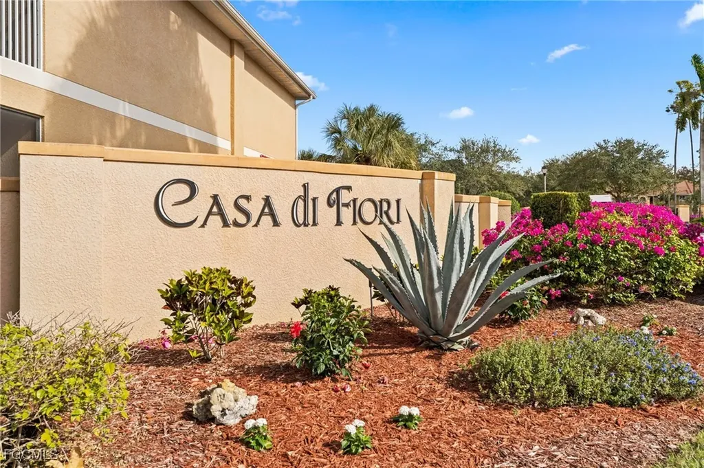 1076 Winding Pines Circle Cape Coral FL 33909
