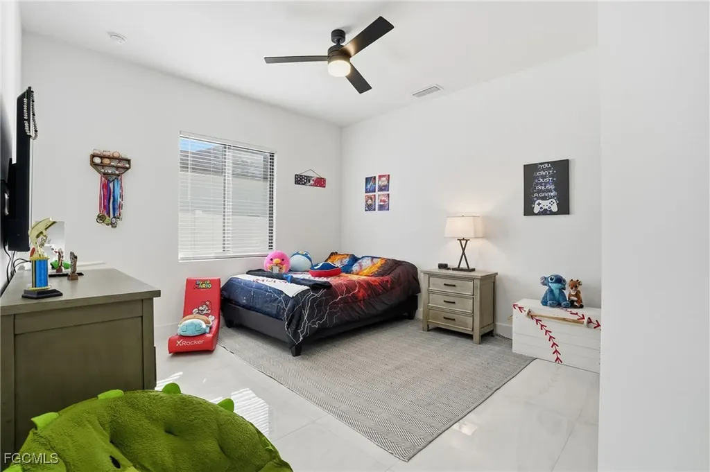 1409 SW 28th Terrace Cape Coral FL 33914