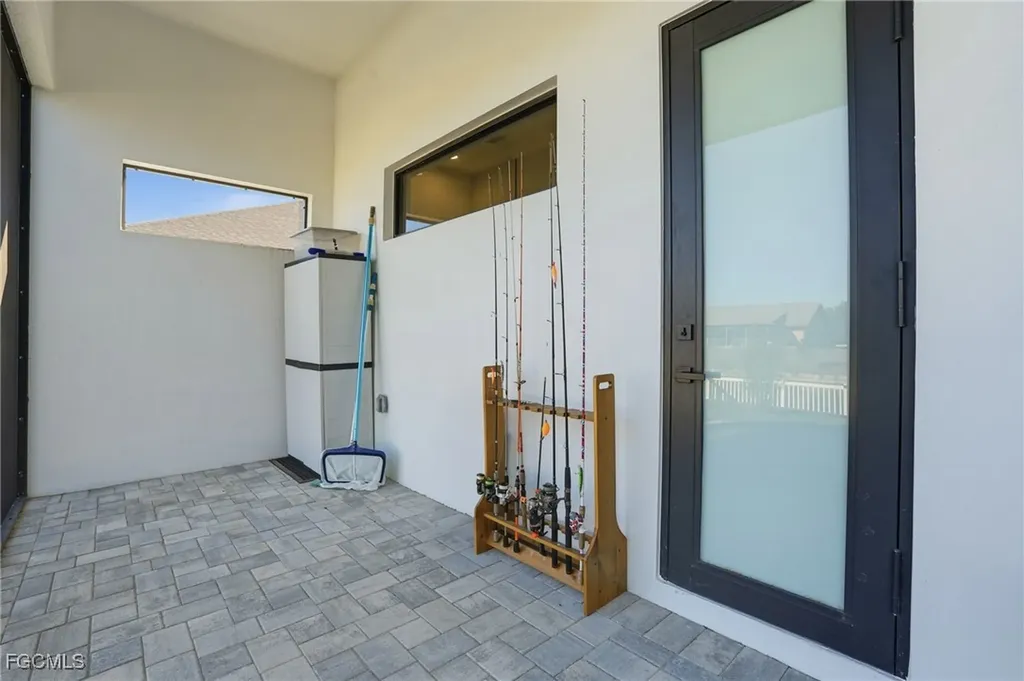 1409 SW 28th Terrace Cape Coral FL 33914