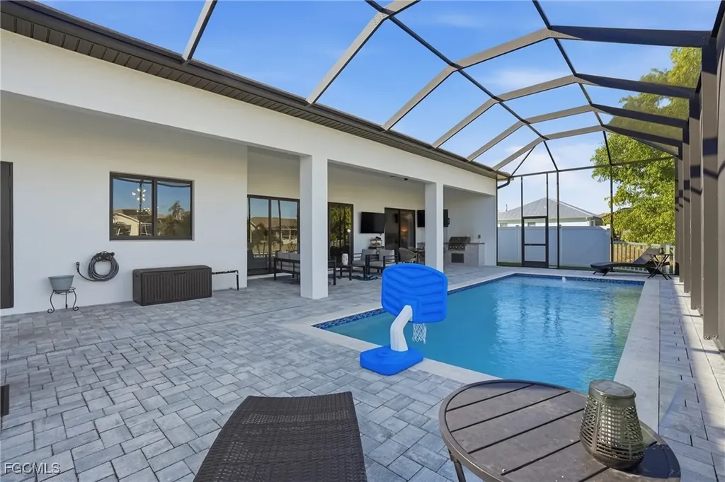 1409 SW 28th Terrace Cape Coral FL 33914
