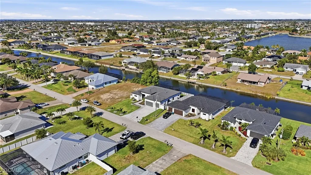1409 SW 28th Terrace Cape Coral FL 33914