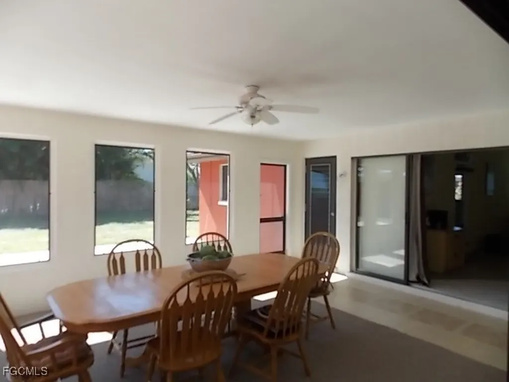 854 SE 41st Street Cape Coral FL 33904