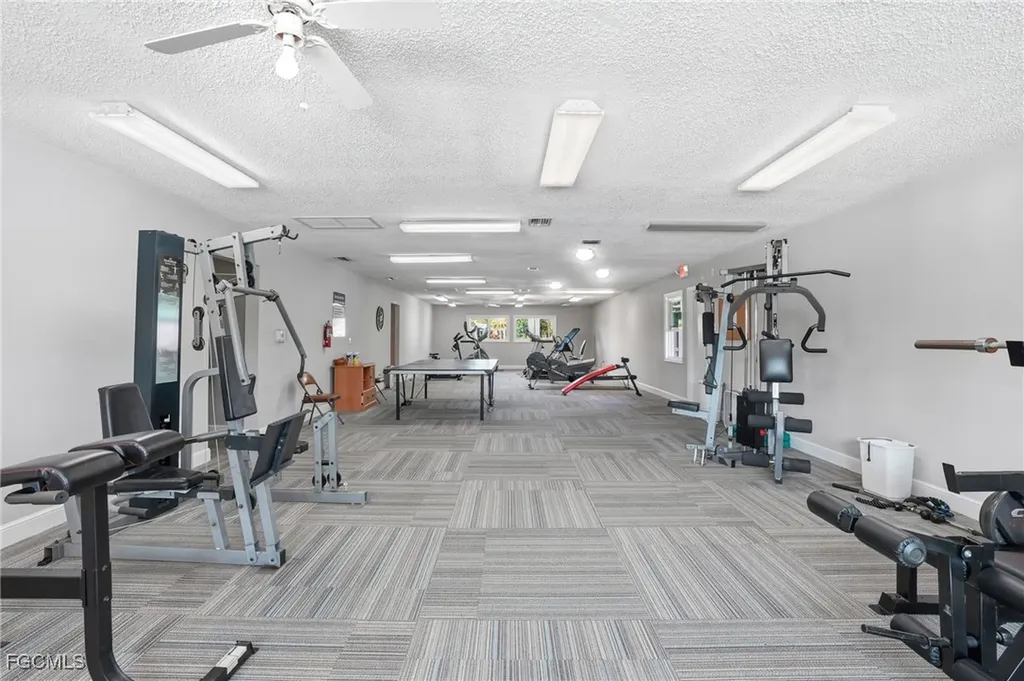 4251 Island Circle Fort Myers FL 33919