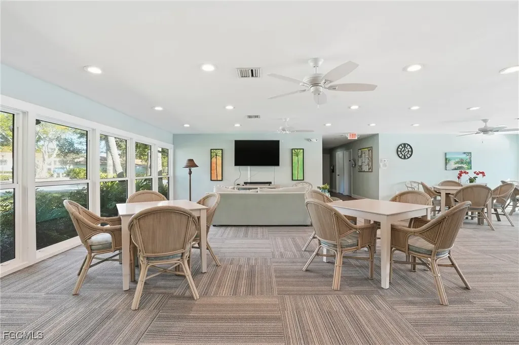 4251 Island Circle Fort Myers FL 33919