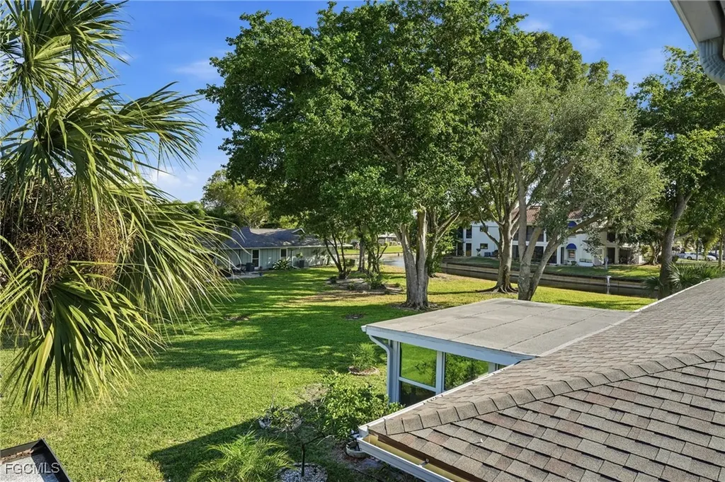 4251 Island Circle Fort Myers FL 33919