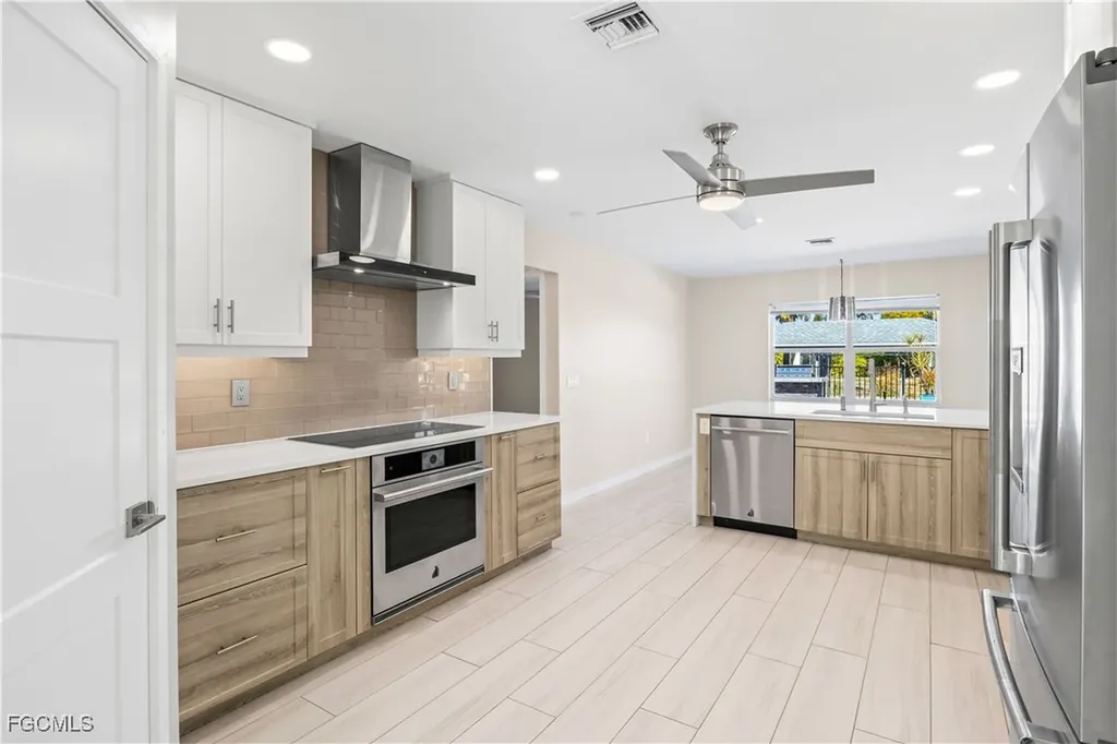 3446 Pinetree Drive St. James City FL 33956