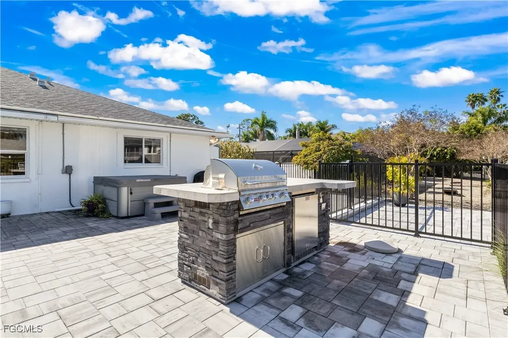 3446 Pinetree Drive St. James City FL 33956
