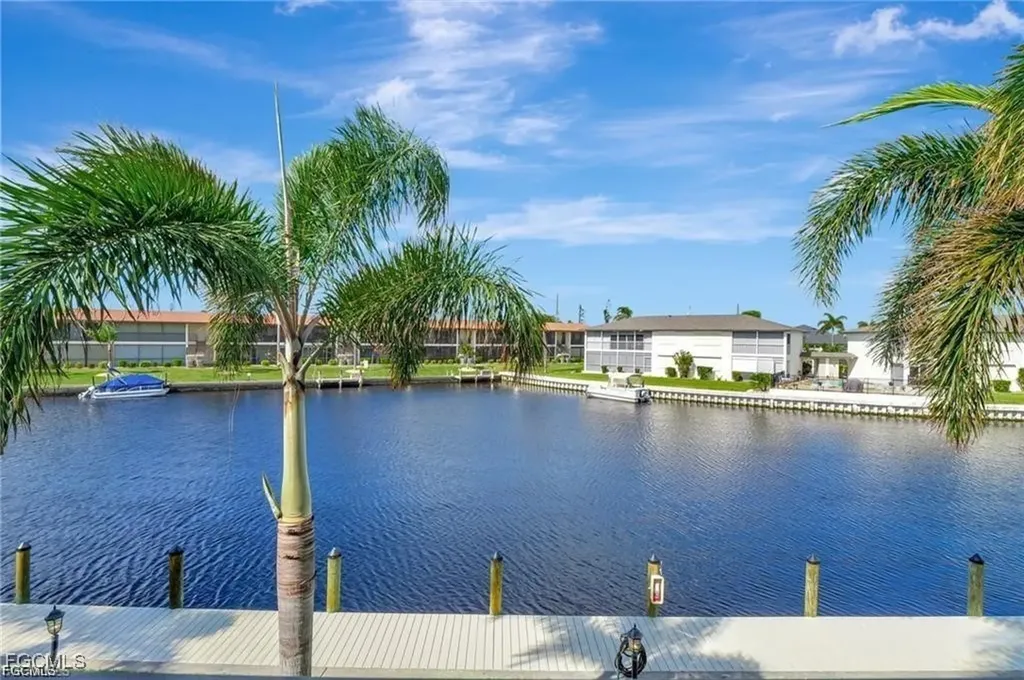 4722 SE 1st Place Cape Coral FL 33904