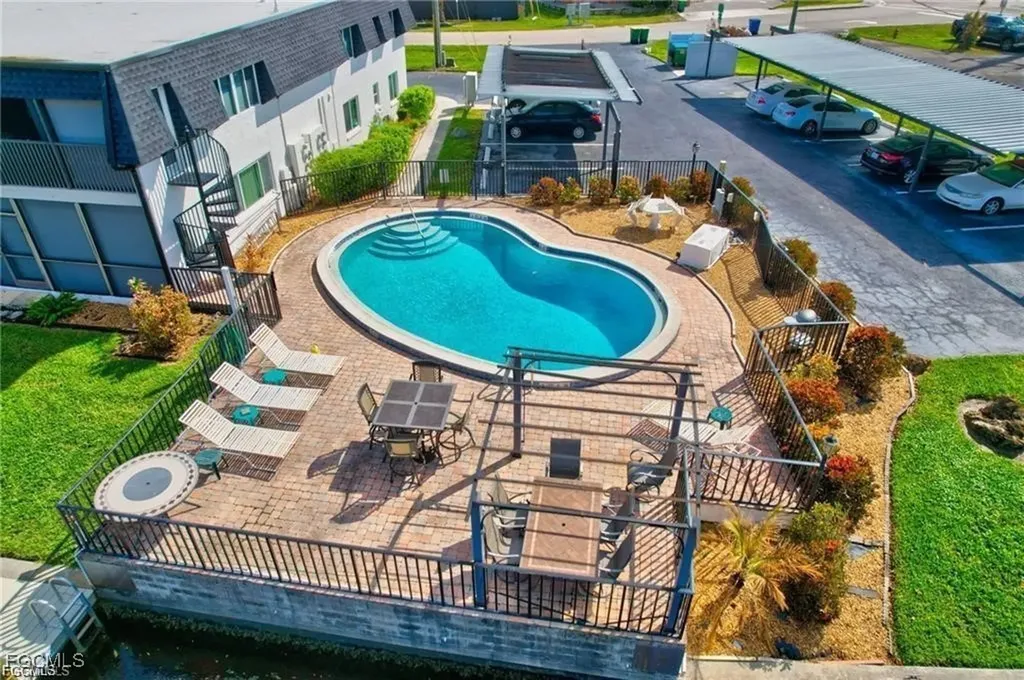 4722 SE 1st Place Cape Coral FL 33904