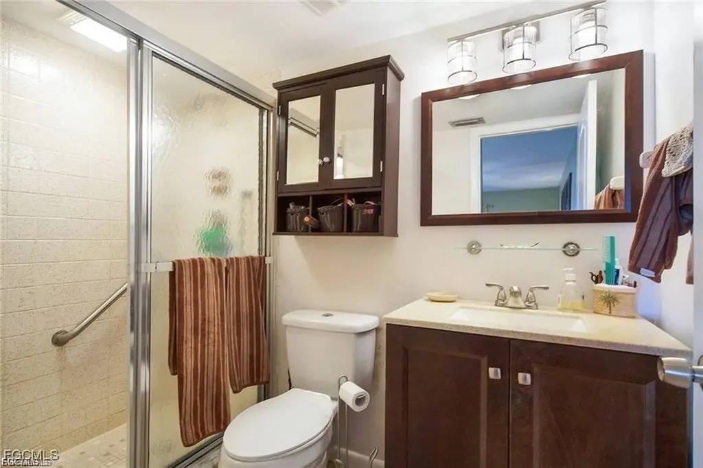 4722 SE 1st Place Cape Coral FL 33904