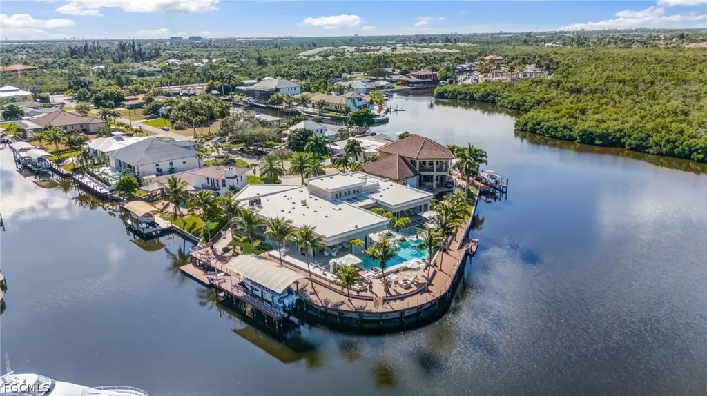 Fort Myers FL, 103 Montrose Drive