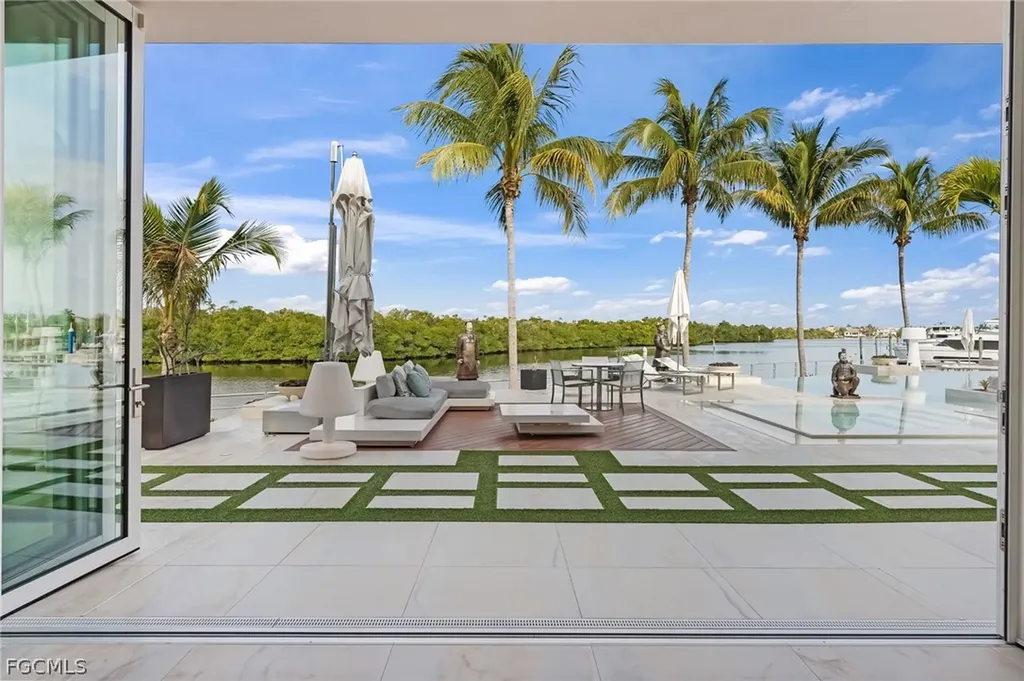 103 Montrose Drive Fort Myers FL 33919