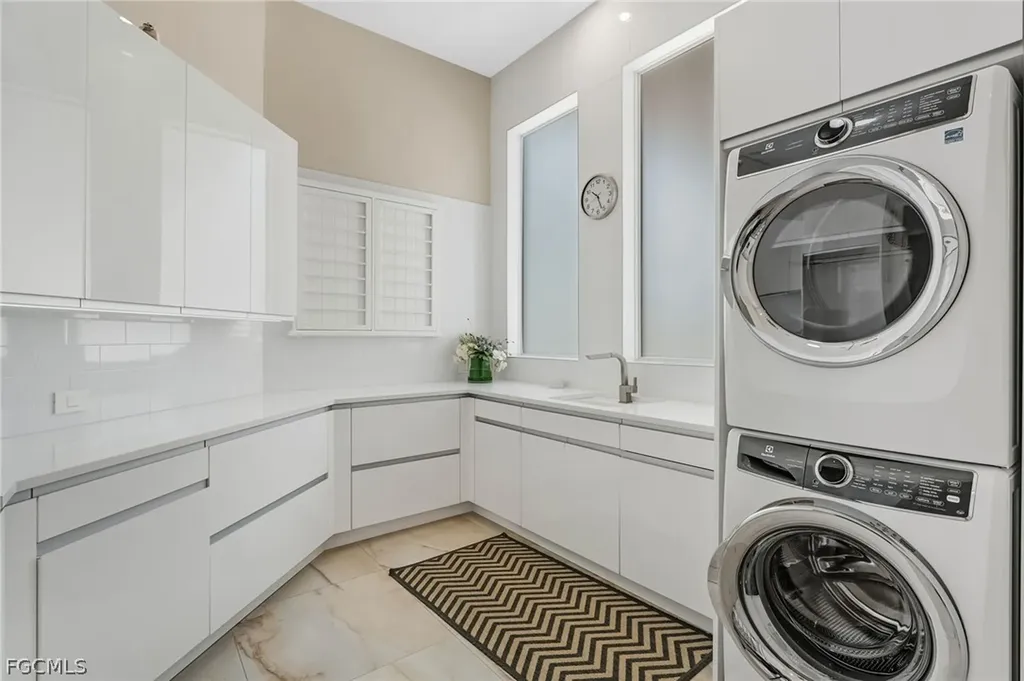 103 Montrose Drive Fort Myers FL 33919