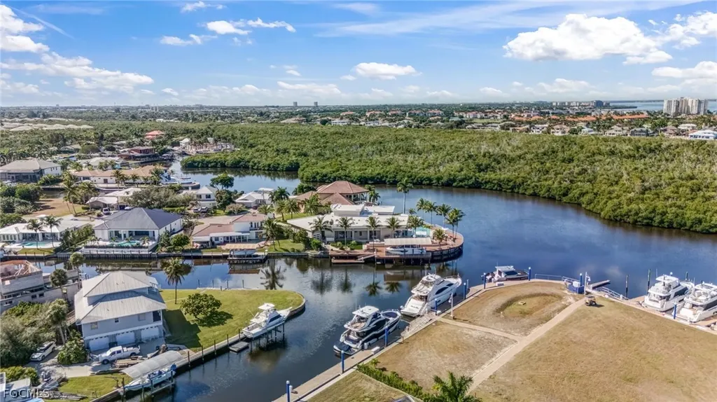 103 Montrose Drive Fort Myers FL 33919