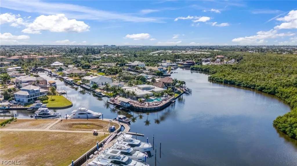 103 Montrose Drive Fort Myers FL 33919