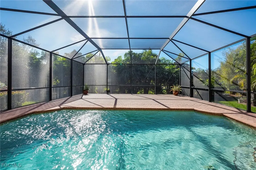 8490 Sumner Avenue Fort Myers FL 33908