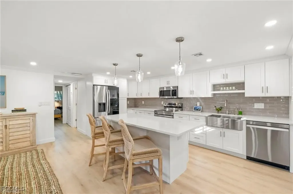 503 Broad Avenue S Naples FL 34102