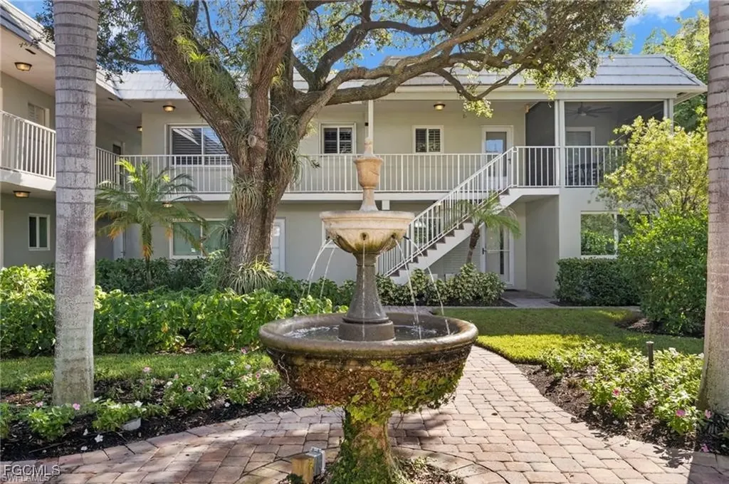 503 Broad Avenue S Naples FL 34102