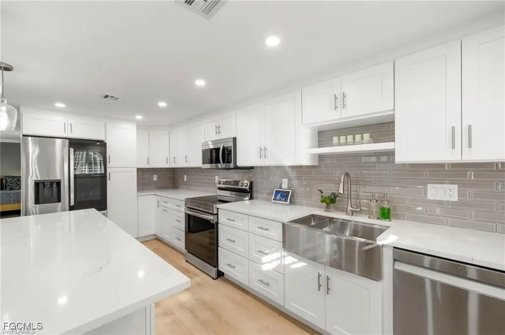503 Broad Avenue S Naples FL 34102