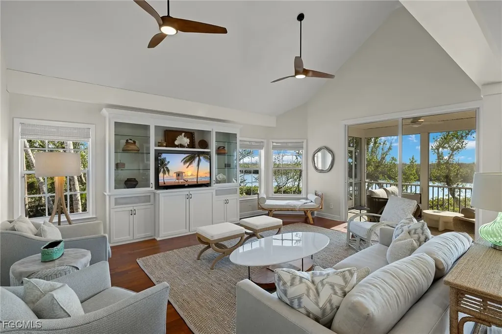 5423 Shearwater Drive Sanibel FL 33957