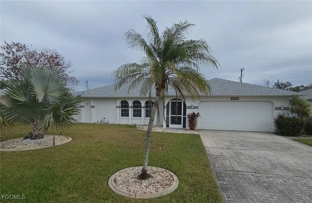 1403 SE 8th Place Cape Coral FL 33990