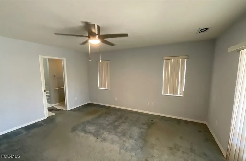 1403 SE 8th Place Cape Coral FL 33990