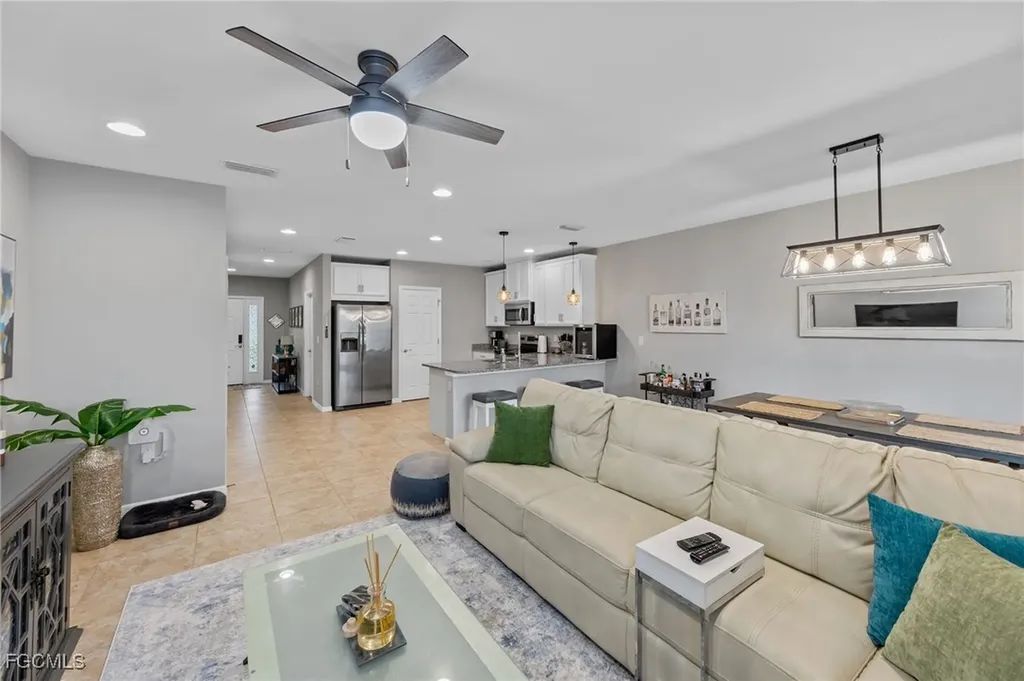3849 Tilbor Circle Fort Myers FL 33916