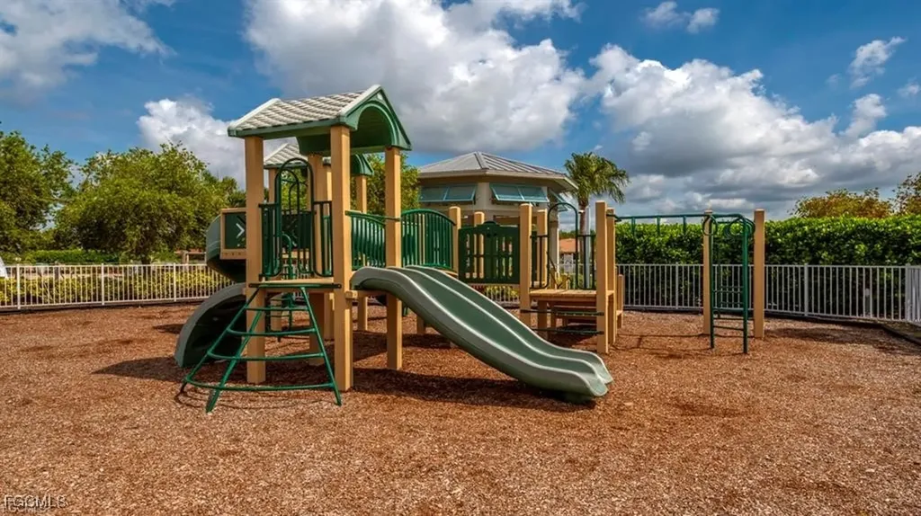 3849 Tilbor Circle Fort Myers FL 33916