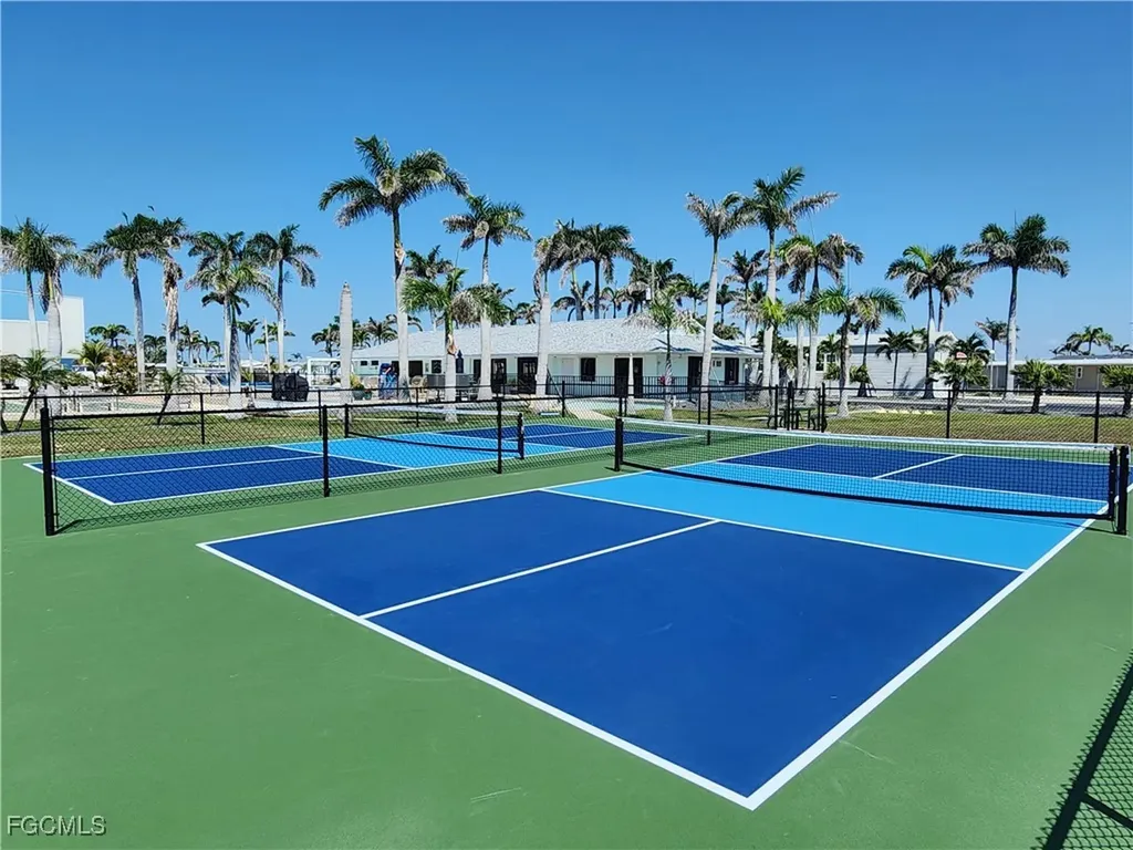 48 Doubloon Way Fort Myers Beach FL 33931