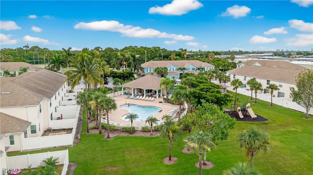 3646 Pine Oak Circle Fort Myers FL 33916