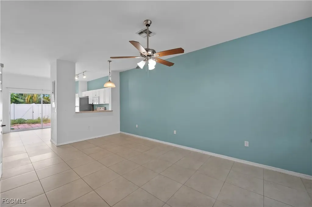 3646 Pine Oak Circle Fort Myers FL 33916