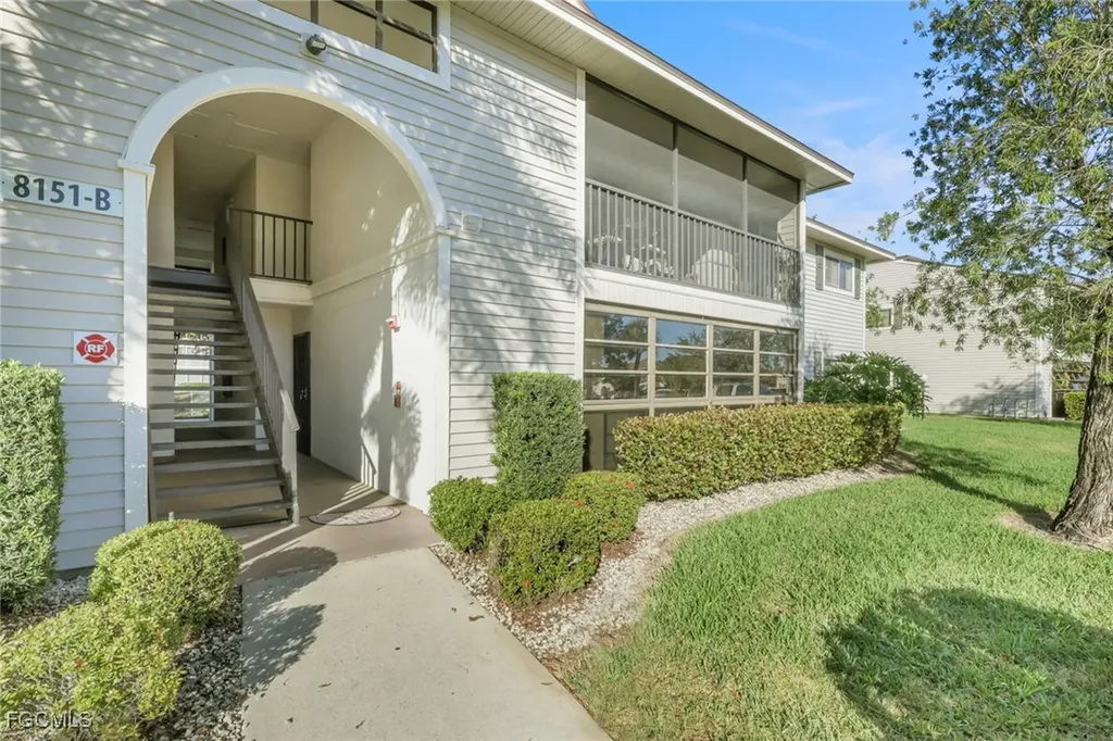 8151 S Woods Circle Fort Myers FL 33919