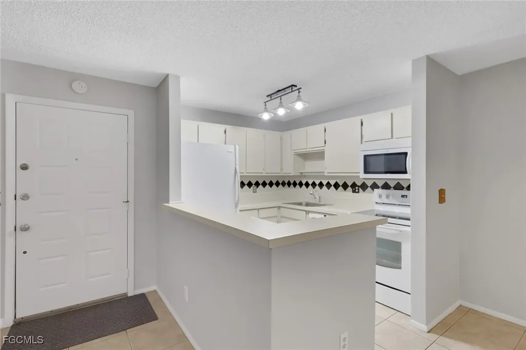 8151 S Woods Circle Fort Myers FL 33919