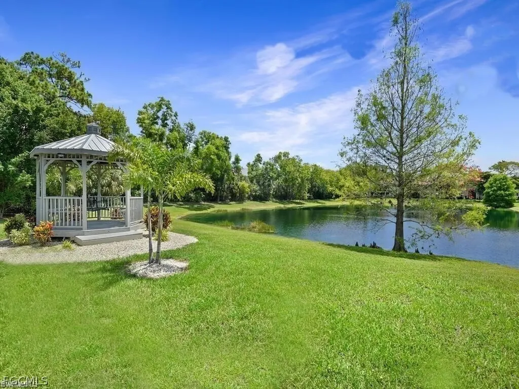 8151 S Woods Circle Fort Myers FL 33919