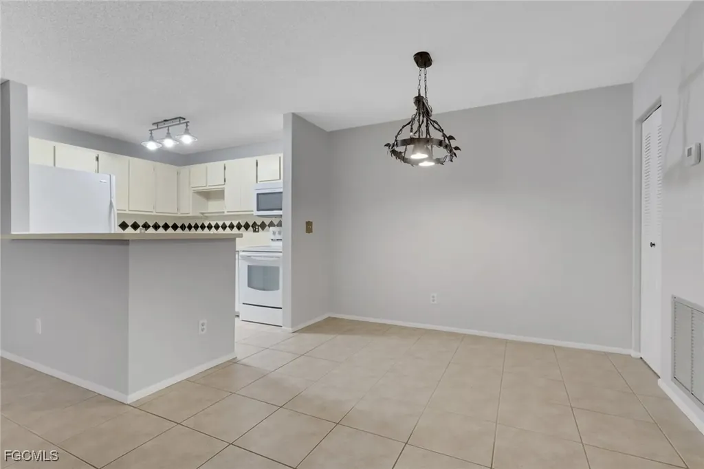 8151 S Woods Circle Fort Myers FL 33919