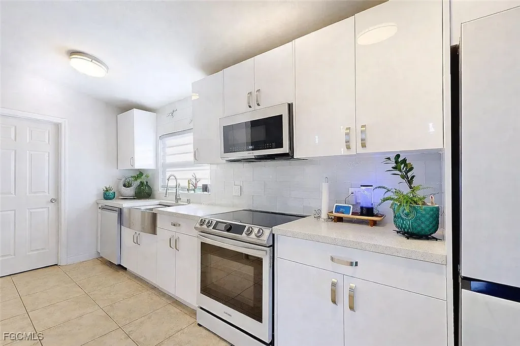 2625 40th Avenue SE Naples FL 34117