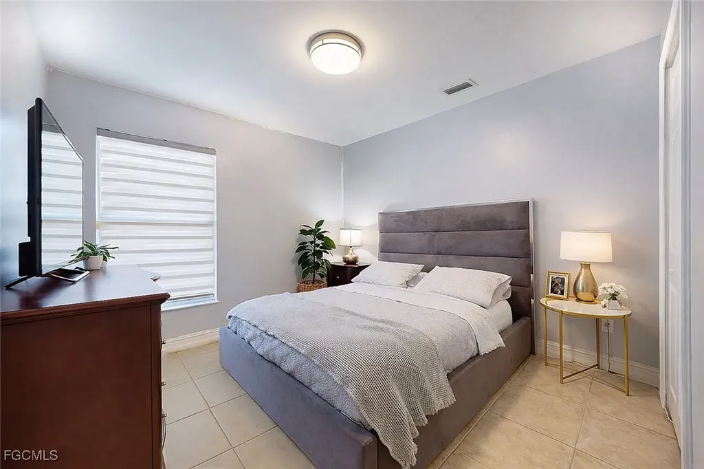 2625 40th Avenue SE Naples FL 34117
