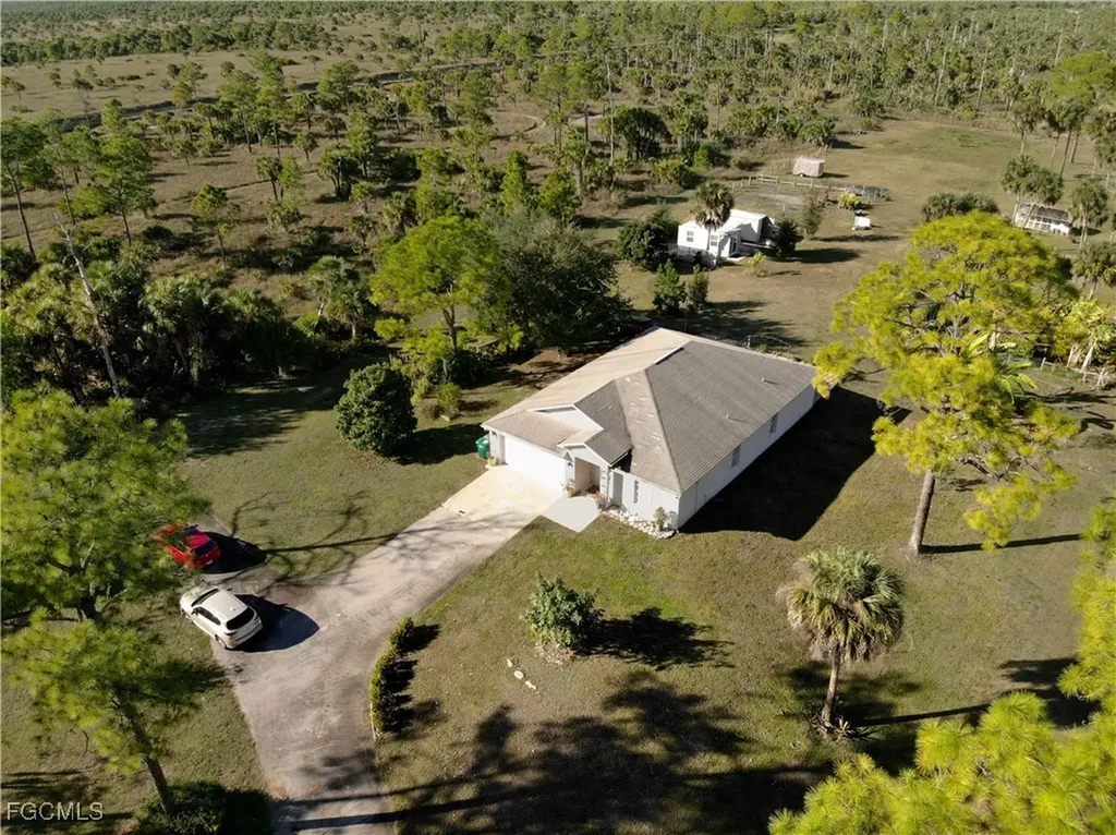 2625 40th Avenue SE Naples FL 34117