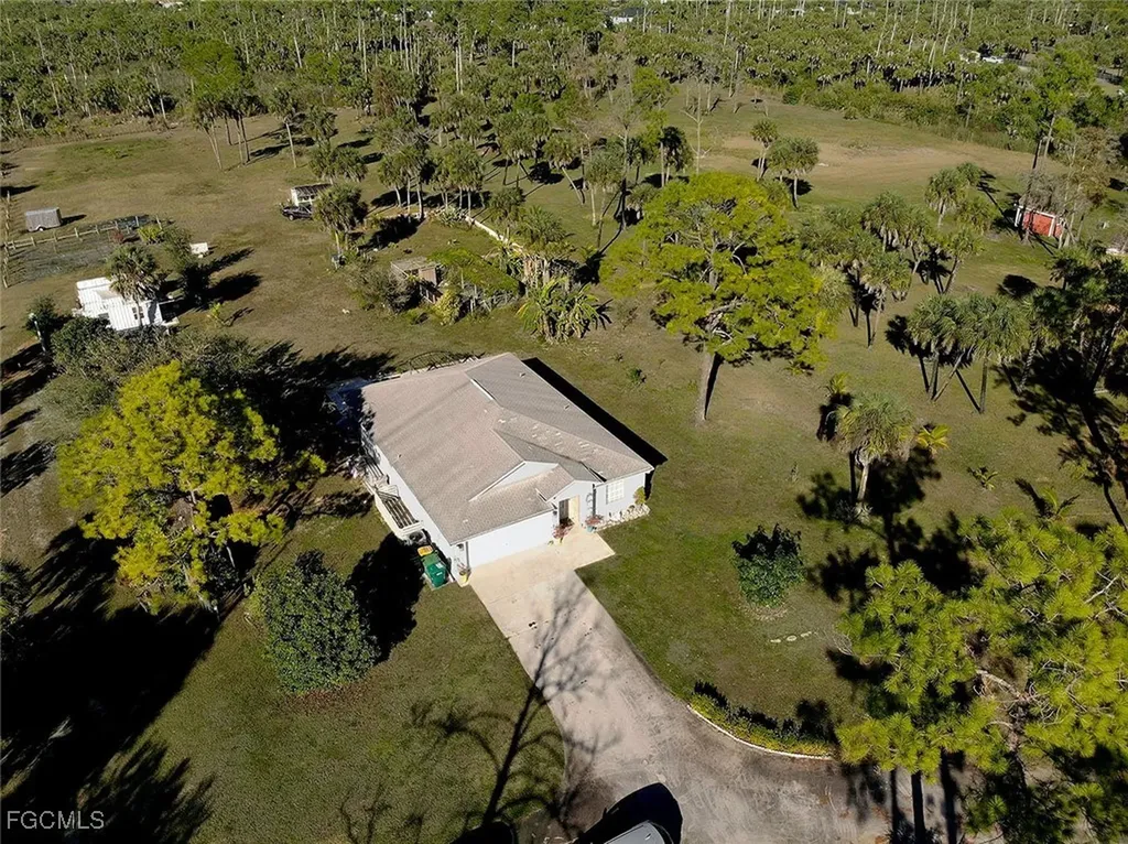 2625 40th Avenue SE Naples FL 34117