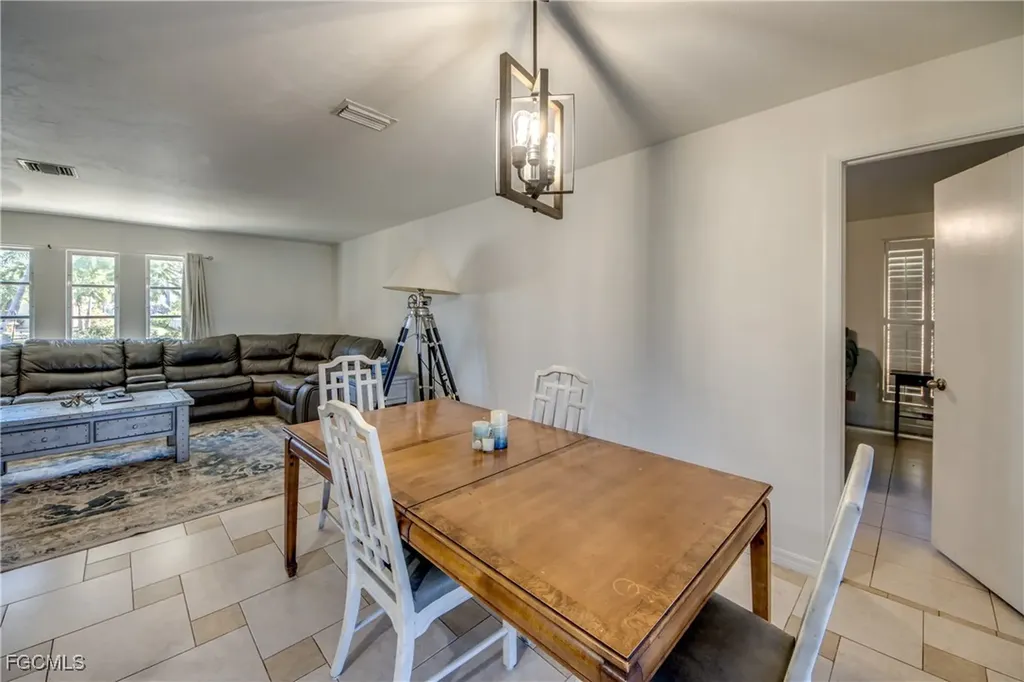 5344 SE Malibu Court Cape Coral FL 33904