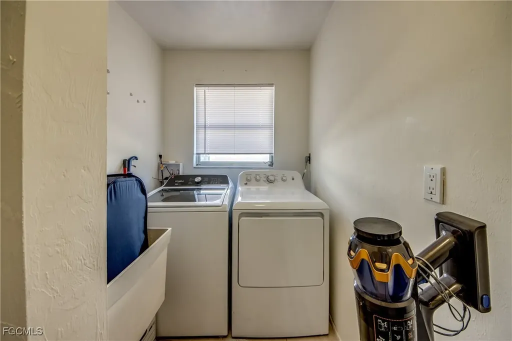 5344 SE Malibu Court Cape Coral FL 33904