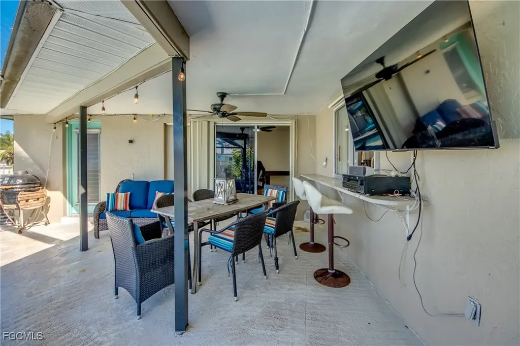 5344 SE Malibu Court Cape Coral FL 33904
