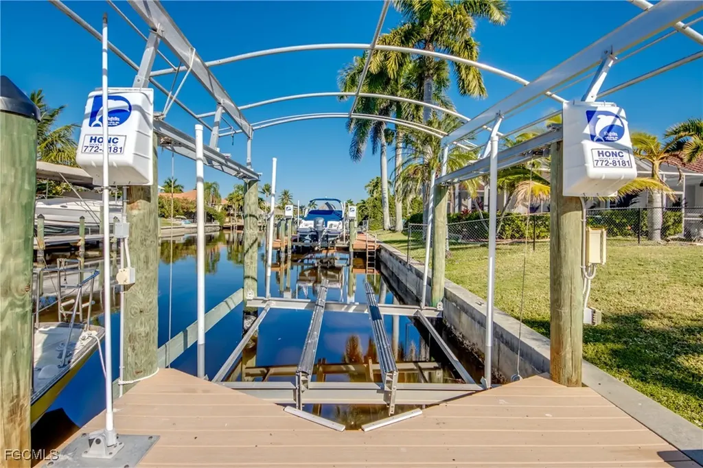 5344 SE Malibu Court Cape Coral FL 33904