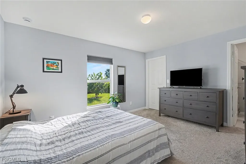 2725 NW 19th Place Cape Coral FL 33993