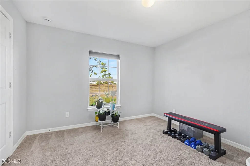 2725 NW 19th Place Cape Coral FL 33993